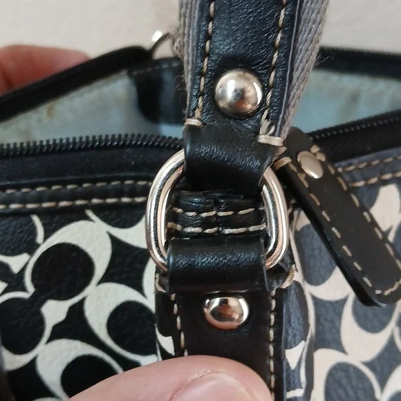 Coach CB - Picture 8 of 13